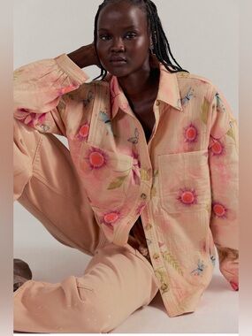 NWT We The Free Petina Garden Printed
Button Down